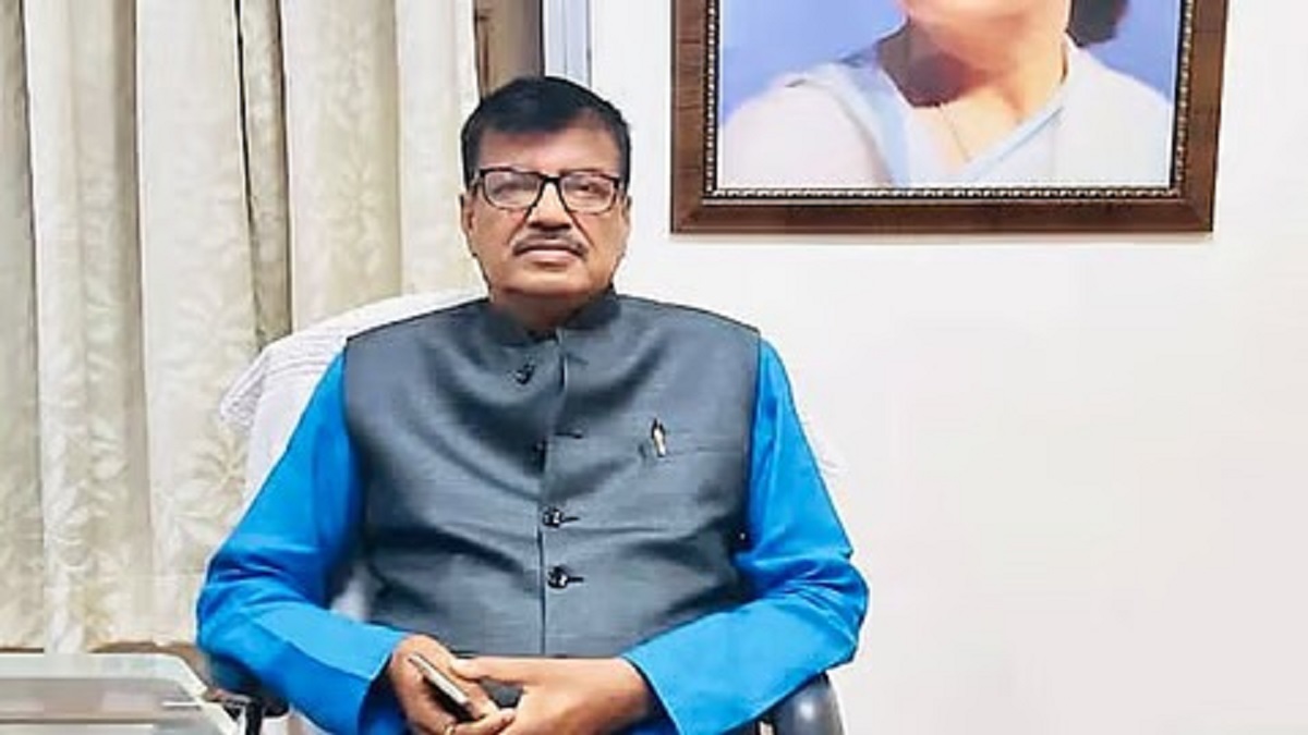 পুরসভার চেয়ারম্যান পদ থেকে ইস্তফা রবীন্দ্রনাথ ঘোষের