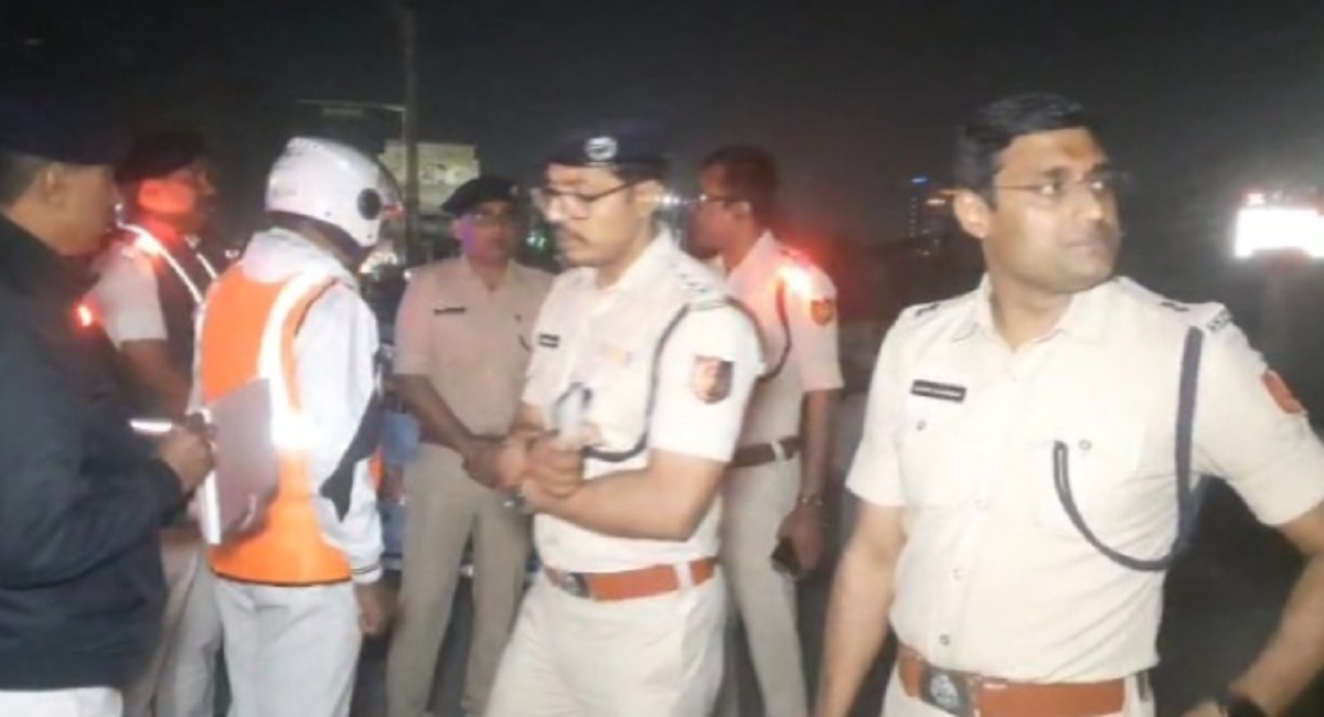 সড়ক দু*র্ঘটনা ঠেকাতে চার মোড়ে নজরদারি বাড়াল শিলিগুড়ি মেট্রোপলিটন পুলিশ