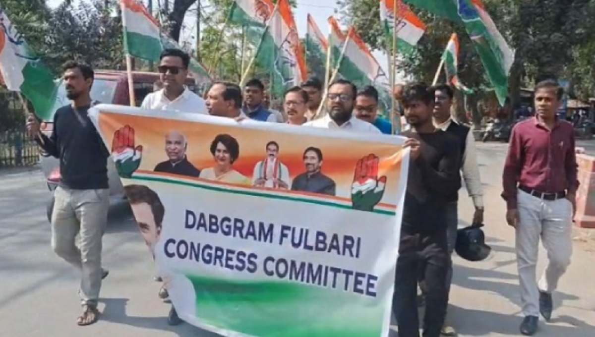 আন্ডারপাসের দাবিতে সরব কংগ্রেস