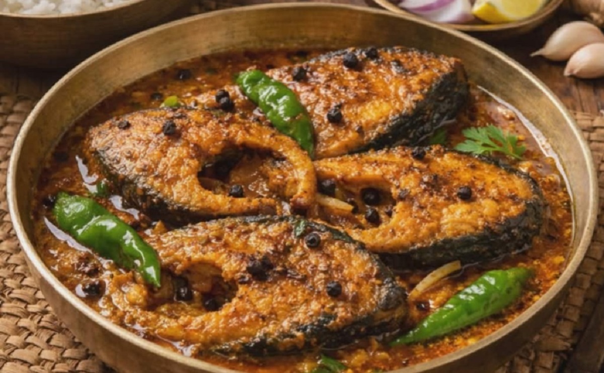 একঘেয়ে ঝোল-কালিয়ার বদলে রান্না করুন কাতলা মরিচের নতুন পদ