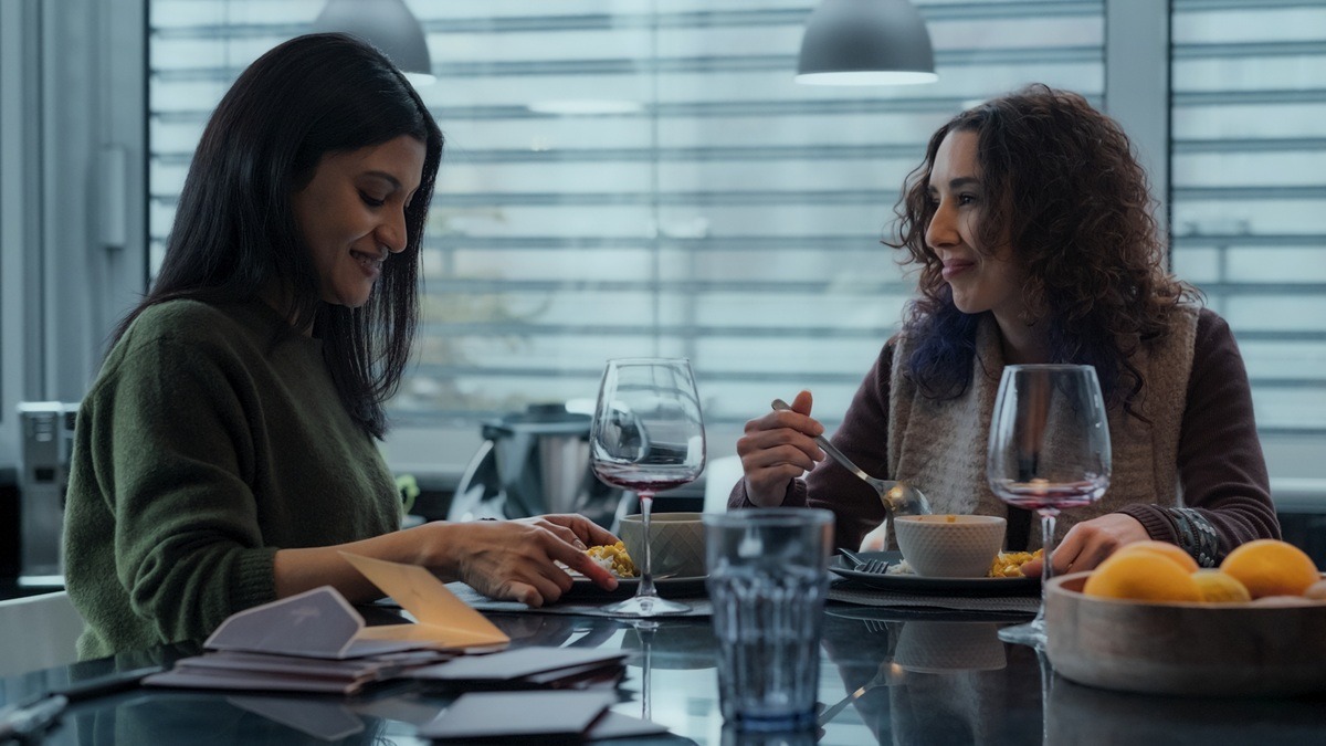 অ্যাকুসড এখন এক্সক্লুসিভভাবে নেটফ্লিক্সে স্ট্রিমিং হচ্ছে