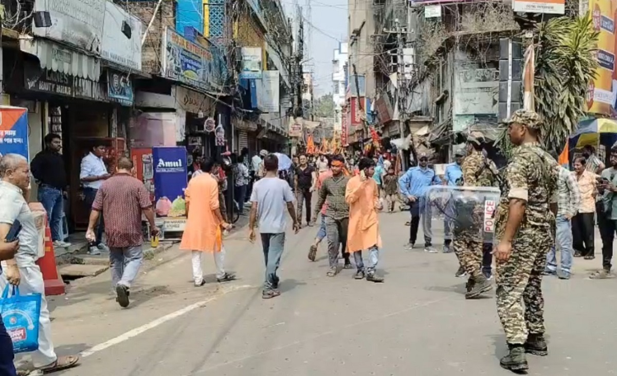 ইংলিশবাজারে রামভক্তদের মিছিলে রামদা-হাঁসুয়ার ঝলক, উপস্থিত বিজেপি নেতৃত্ব