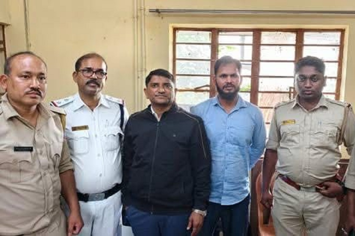 মালদহ কাণ্ডে গ্রেফতার ‘মাস্টারমাইন্ড’ মোফাক্কেরুল ইসলাম